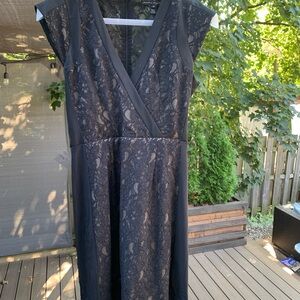 Chic Black Lace Mini Dress